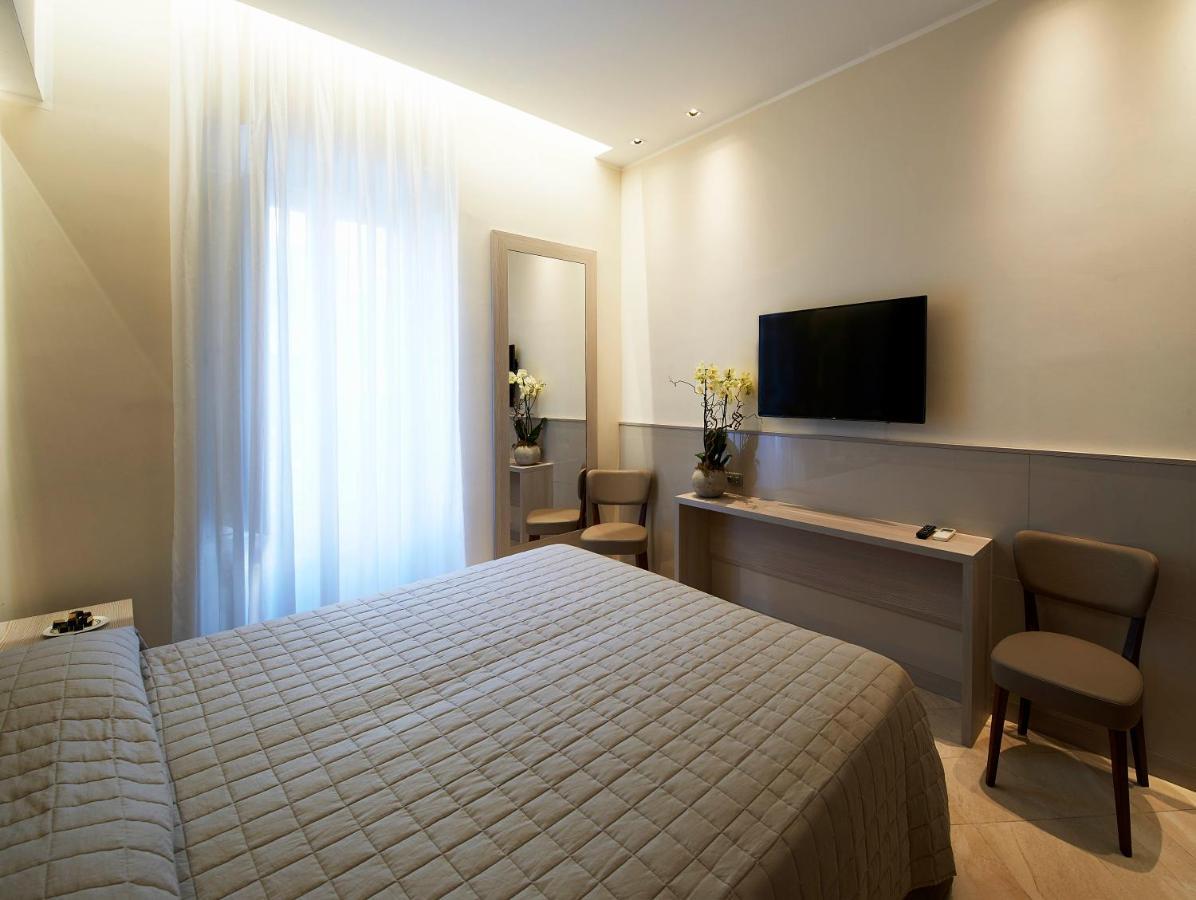 Harry'S Bar Trevi Luxury Apartments - Mignanelli Rome Exterior photo